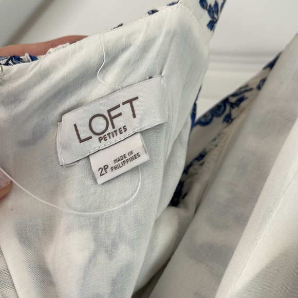 LOFT blue floral romper/pantsuit , size 2P, EUC - Picture 7 of 8